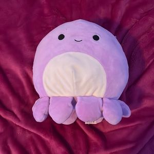 Violet the Octopus squishmallow